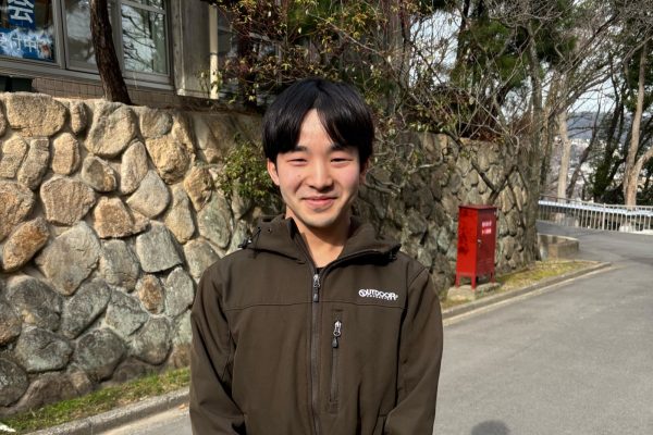 嵯峨山　晴人